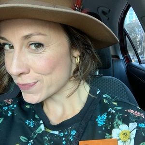 Meet your Posher, Nikki